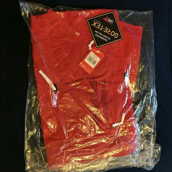Supreme X TNF Gortex Jacket